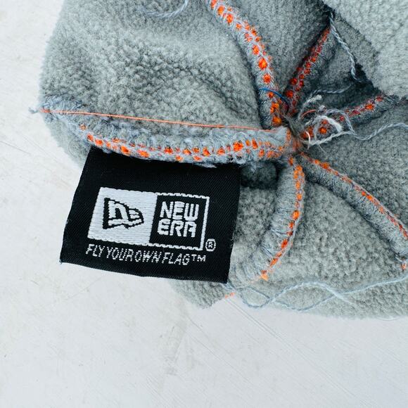 New‎ Era NFL Denver Broncos On Field Beanie Hat Pom Knit Cuffed Orange Mens OS - Picture 7 of 10